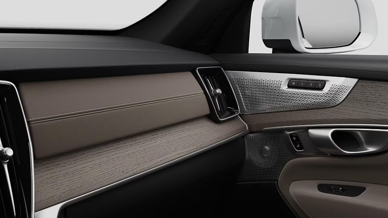 Volvo XC90 (2026) B5 AWD PLUS BRIGHT        - fotka 10 z 11