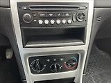 Peugeot 307 1,4 i KLIMA STK 1/28 - náhled 17