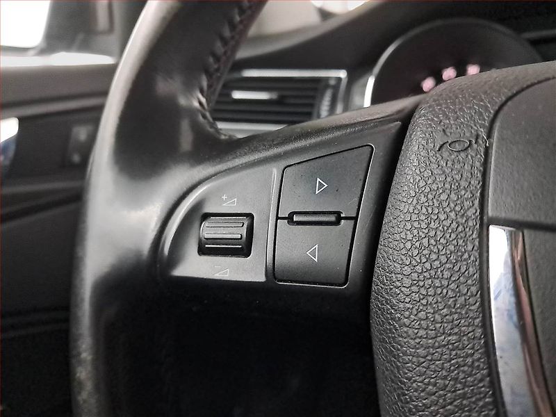 Škoda Superb (2012) 2.0 TDI, 4X4, Navi, Xenony - fotka 17 z 22