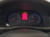 Volkswagen Touran (2009) 1.4 TSI, Tempomat - náhled 11