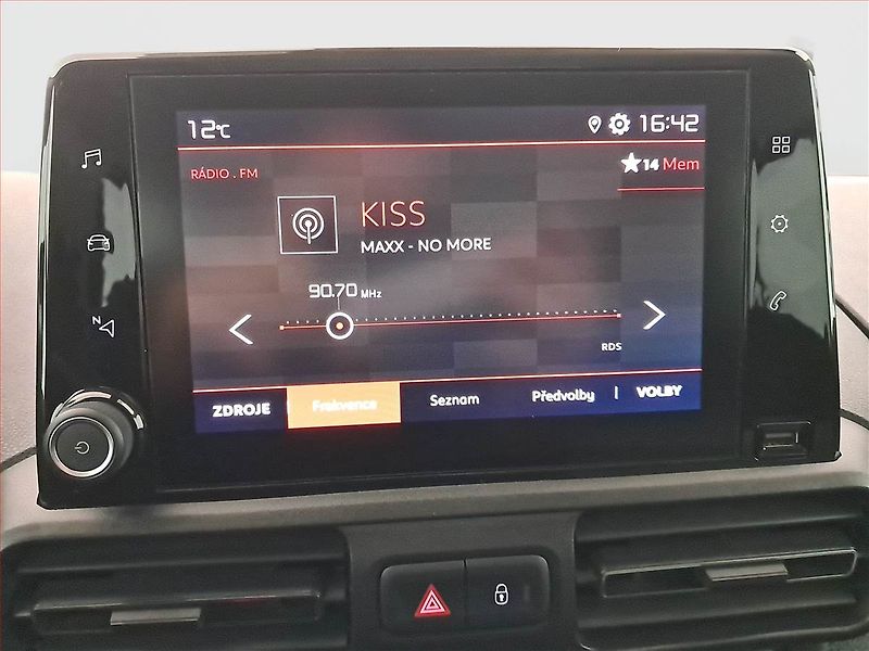 Citroën Berlingo (2020) Feel 1.2 PureTech, 5Míst, ČR - fotka 12 z 16