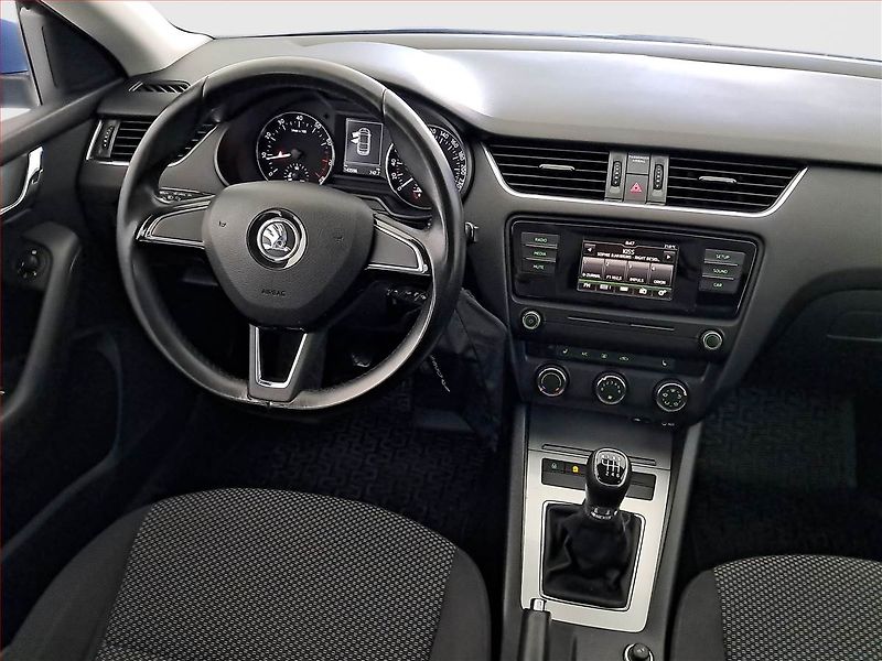 Škoda Octavia (2015) Ambition 1.4 TSI, ČR,1.maj - fotka 7 z 16
