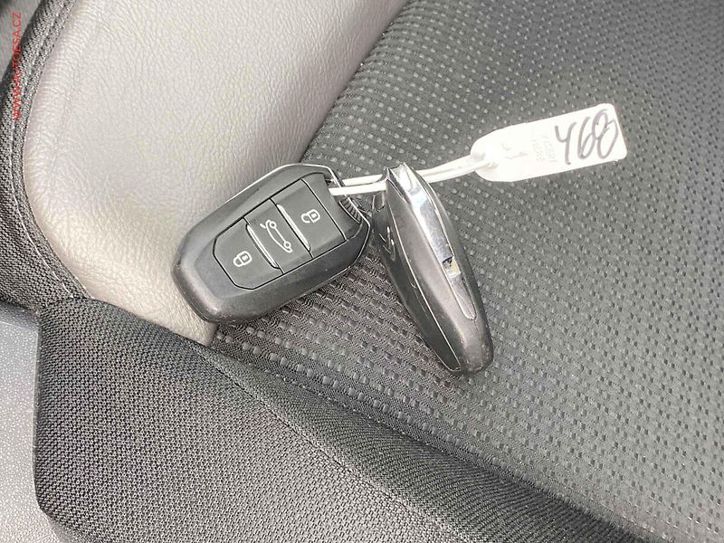 Citroën Grand C4 Picasso (2017) 2.0 HDi, Shine, AT, navi - fotka 21 z 21
