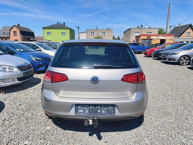 Volkswagen Golf (2015) - fotka 28 z 37