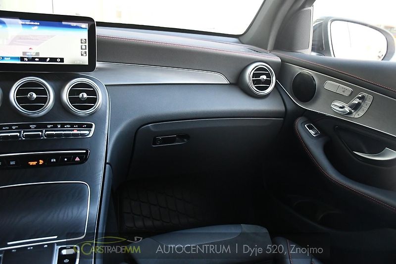 Mercedes-Benz GLC 220d 4M AMG+ TAŽNÉ - fotka 22 z 51