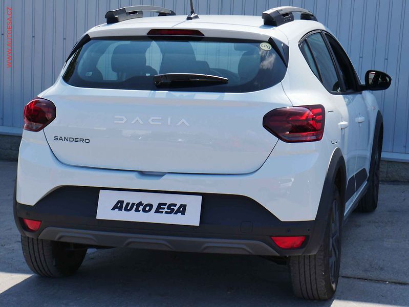 Dacia Sandero (2025) 1.0TCe, 1.maj,ČR, LED, AC - fotka 4 z 21