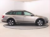 Škoda Octavia (2015) Scout 2.0 TDI, 4X4, Automat - náhled 6