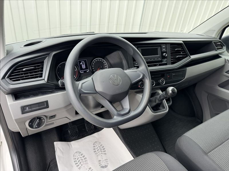 Volkswagen Transporter 2,0 TDI L1H1 DPH 1.maj původČR - fotka 34 z 50