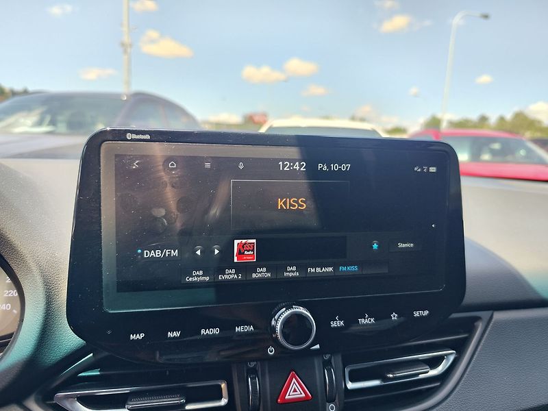 Hyundai i30 1.5 T-GDI/117 N-Line - fotka 17 z 31