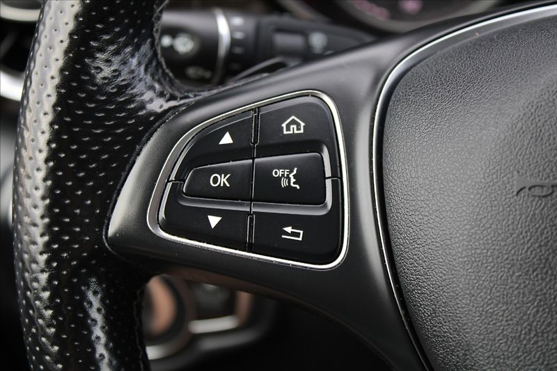 Mercedes-Benz Třídy V 2,0 250d  AVANTGARDE, 4MATIC - fotka 20 z 38