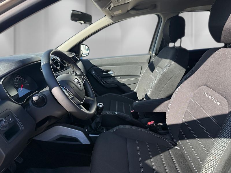 Dacia Duster (2021) 1,0 TCe 74 kW Prestige 1.maj - fotka 13 z 24