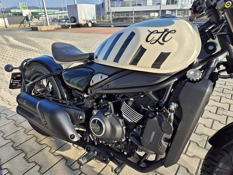 CFMOTO (2026) 450 CL-C BOBBER - AKČNÍ CENA - fotka 27 z 32