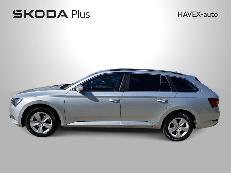 Škoda Superb (2017) Combi 2.0 TDI 4x4 Ambition - fotka 3 z 30
