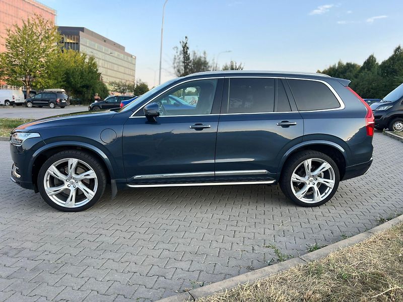 Volvo XC90 (2020)  T8 AWD Plug-in Hybrid  - fotka 10 z 15
