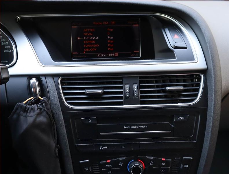Audi A5 (2011) 3.0 TDI, 4X4, Serv.kniha - fotka 12 z 22