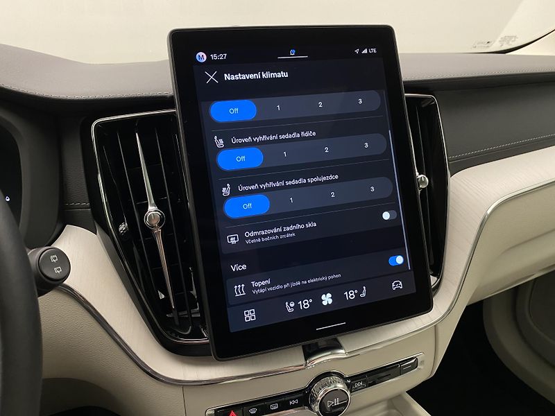 Volvo XC60 T8 AWD RECHARGE DARK ULTRA CZ - fotka 47 z 67