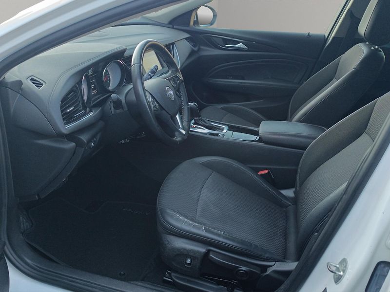 Opel Insignia (2018) 1.5 121kW, ČR, 1.maj, aut. - fotka 9 z 26