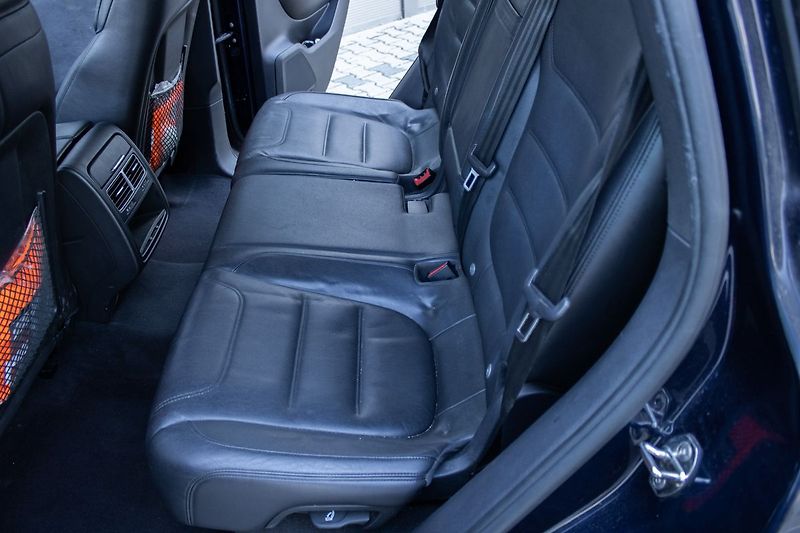 Volkswagen Touareg - fotka 19 z 25