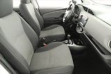 Toyota Yaris (2015) 1.5 Hybrid, Automat, Tempomat - náhled 9