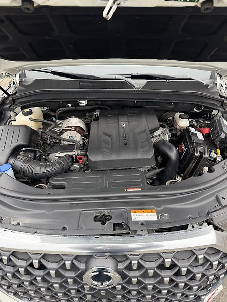 SsangYong Rexton 2,2D 148kW 4x4 7míst  závěs  - fotka 7 z 18