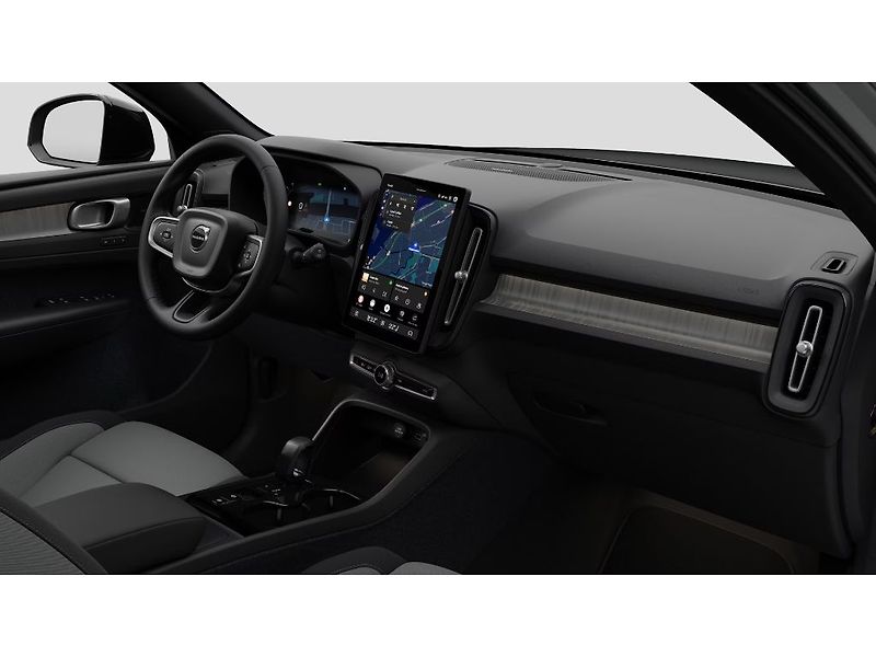 Volvo XC40 PLUS B3 FWD 120kW - fotka 6 z 13
