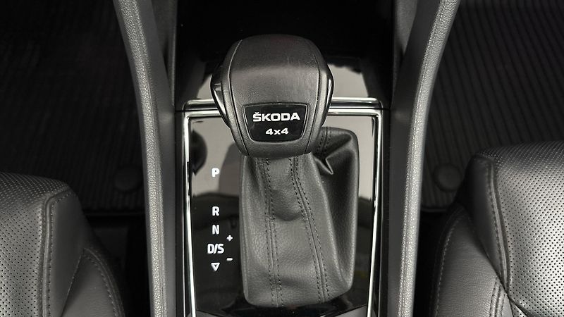 Škoda Kodiaq 2.0 TDI DSG 4x4 L&K - fotka 28 z 32