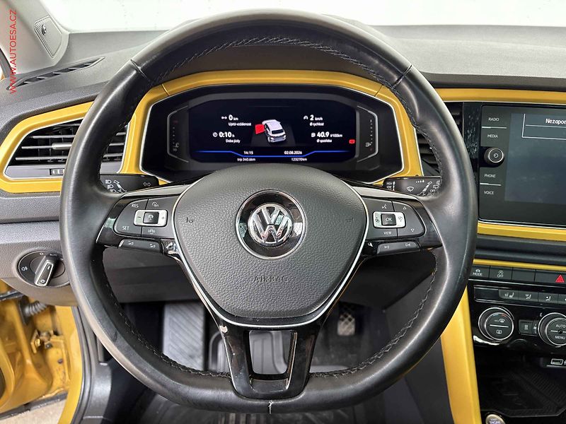 Volkswagen T-Roc (2019) 1.6 TDi, Comfortline, +ALU - fotka 16 z 17