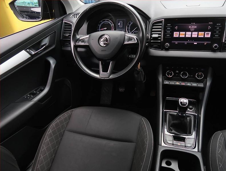 Škoda Karoq (2020) Ambition 1.0 TSI, Serv.kniha - fotka 7 z 20
