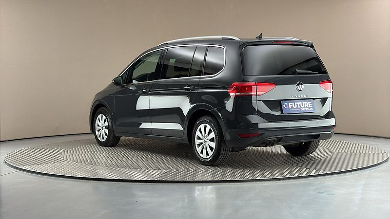 Volkswagen Touran 2.0 TDI DSG Comfortline - fotka 2 z 27