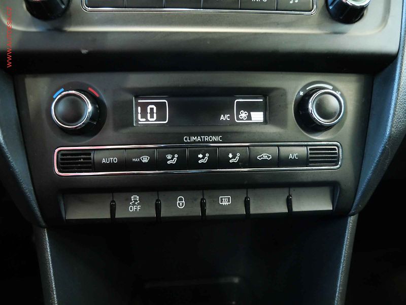 Škoda Rapid (2015) 1.2 TSI, 2.maj,ČR, AC - fotka 18 z 19