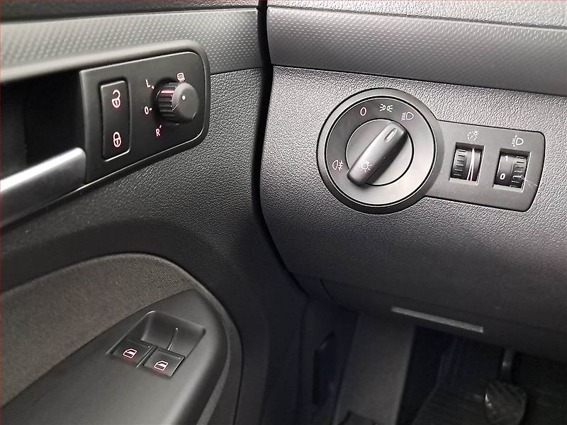 Volkswagen Caddy (2015) Maxi 2.0 EcoFuel, 5Míst - fotka 16 z 16
