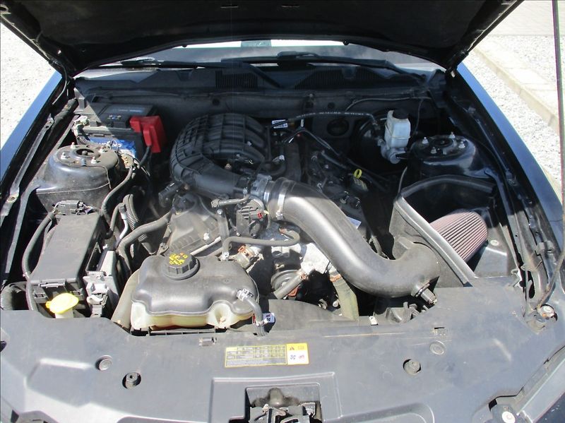 Ford Mustang 3,7 L V6, 224kW, ZAMLUVEN, - fotka 22 z 24