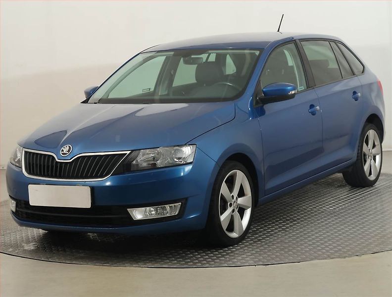 Škoda Rapid (2016) Style 1.2 TSI, Tempomat - fotka 2 z 19