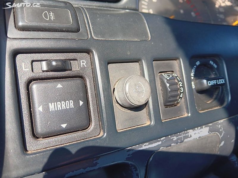 Toyota Land Cruiser 4.2 D 118kW - fotka 22 z 24