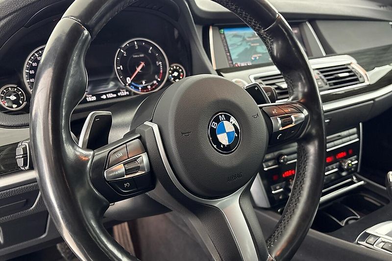BMW Řada 5 535xdGT - fotka 19 z 24