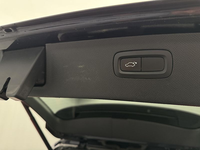 Volvo XC90 D5 AWD INSCRIPTION AUT CZ - fotka 18 z 32