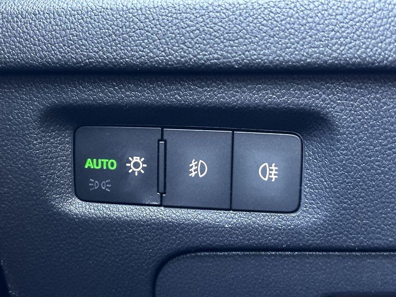 Škoda Octavia (2022) 2.0 TDI Ambition + - fotka 16 z 33
