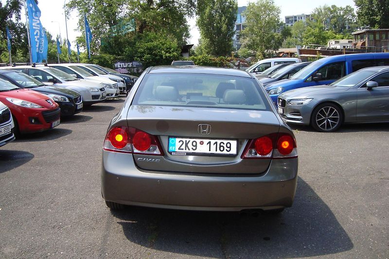 Honda Civic (2010) 1.8 i-vtec,ČR,1.Maj.Pra.servis - fotka 6 z 66