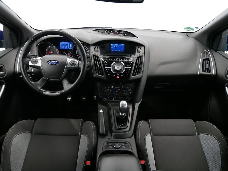 Ford Focus - fotka 5 z 28