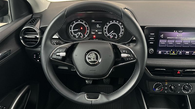 Škoda Fabia 1.0 TSI Style - fotka 9 z 22