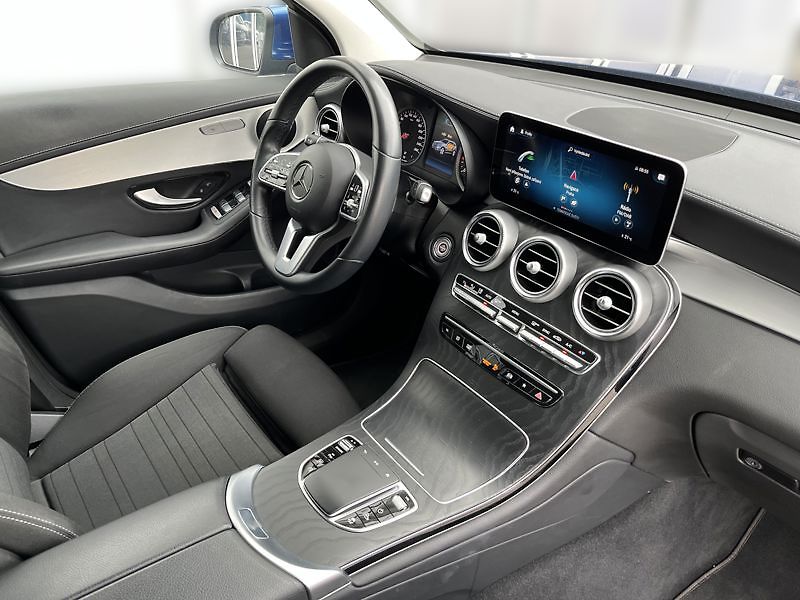 Mercedes-Benz GLC SUV 220 d 4MATIC - fotka 19 z 21