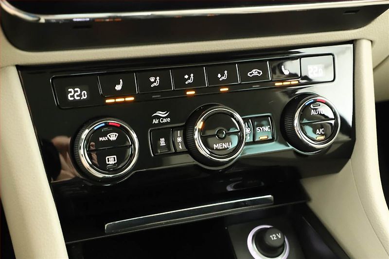 Škoda Superb (2022) Style 2.0 TDI - fotka 15 z 20