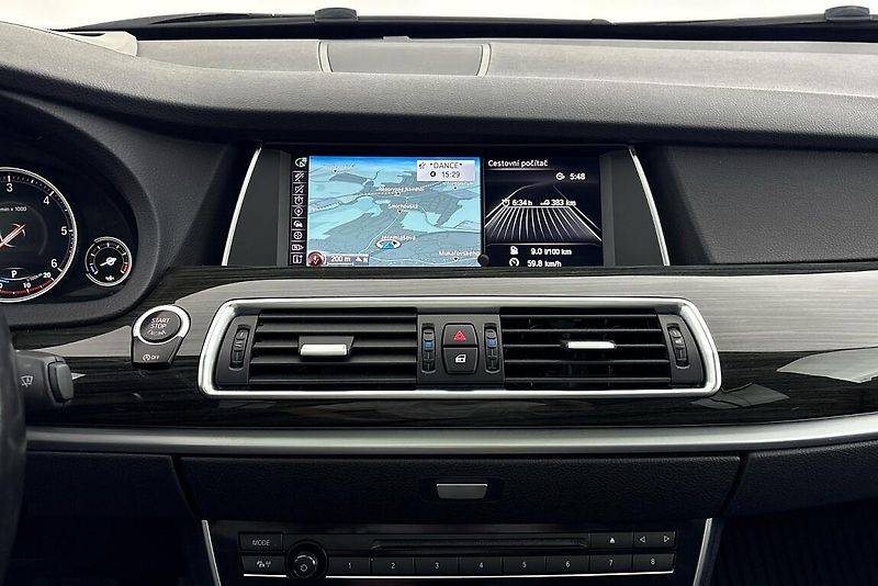 BMW Řada 5 535xdGT - fotka 17 z 24