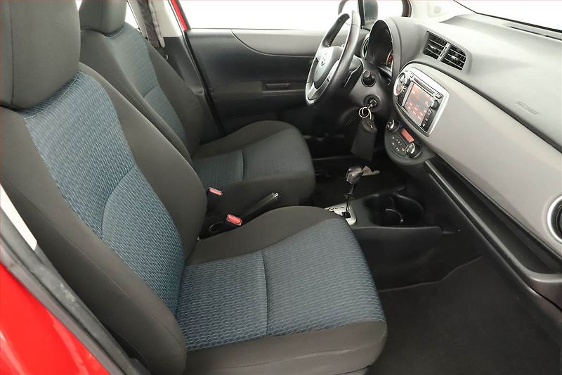 Toyota Yaris (2012) 1.33 Dual VVT-i, Automat - fotka 7 z 13
