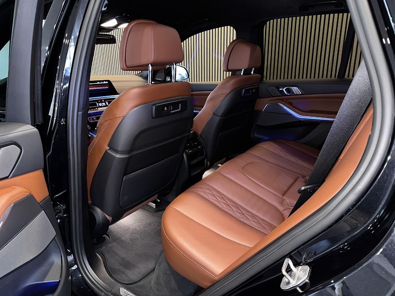 BMW X5 M50i V8 Laser Tažné HUD Záruka - fotka 9 z 33