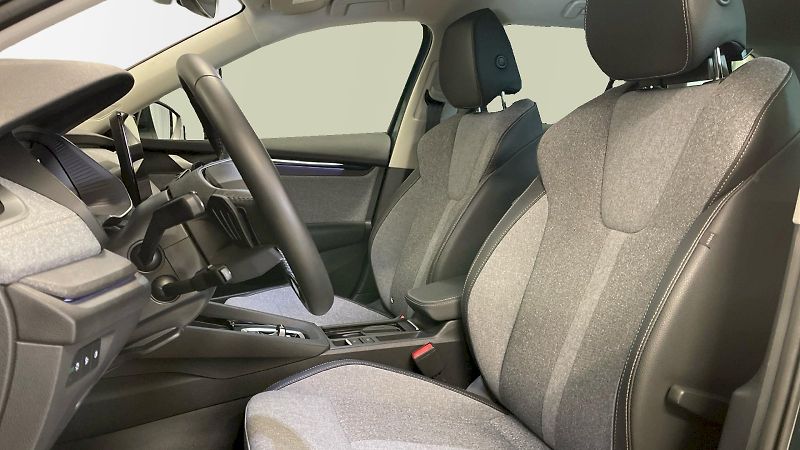 Škoda Octavia (2024) kombi Top Selection 1.5TSI 110 - fotka 11 z 33