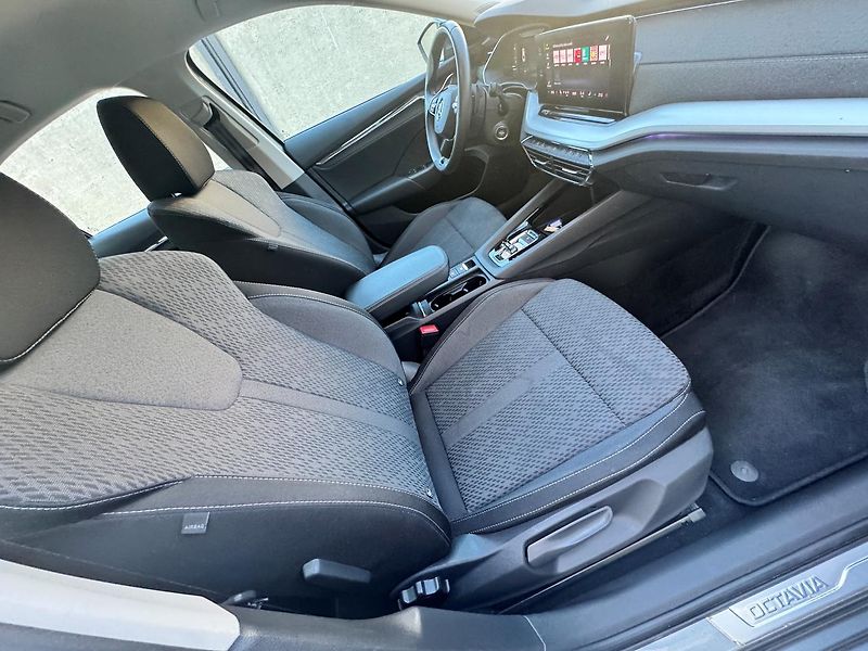 Škoda Octavia (2023) Style Plus 2,0 TDI 110 KW AUT - fotka 8 z 18