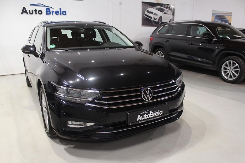 Volkswagen Passat (2021) 2.0TDI DSG Display LED - fotka 2 z 34