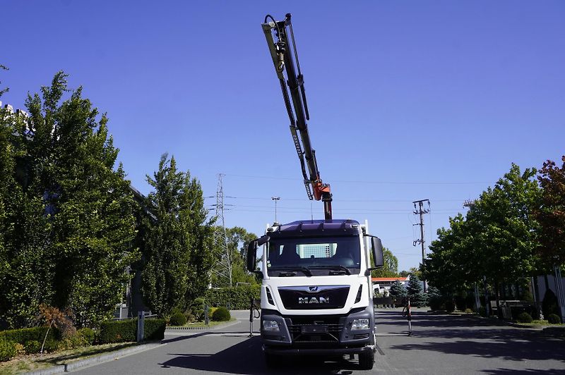 MAN TGS (2019) 26.420 6x4 / Fassi F215A.2.24  - fotka 8 z 23