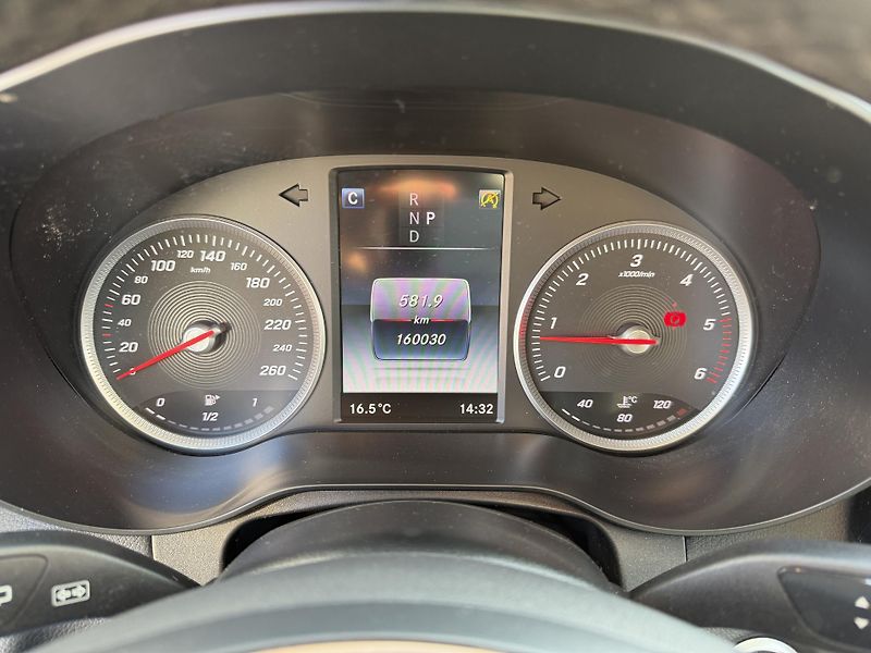 Mercedes-Benz GLC 220d 125kW 4Matic - fotka 17 z 68